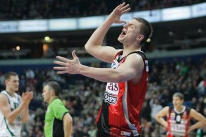 Grėsmė: jei pasipils visų nepatenkintų žaidėjų ieškiniai, "Lietuvos ryto" arena gali būti dar ne kartą areštuota, o gal ir išvaržyta.