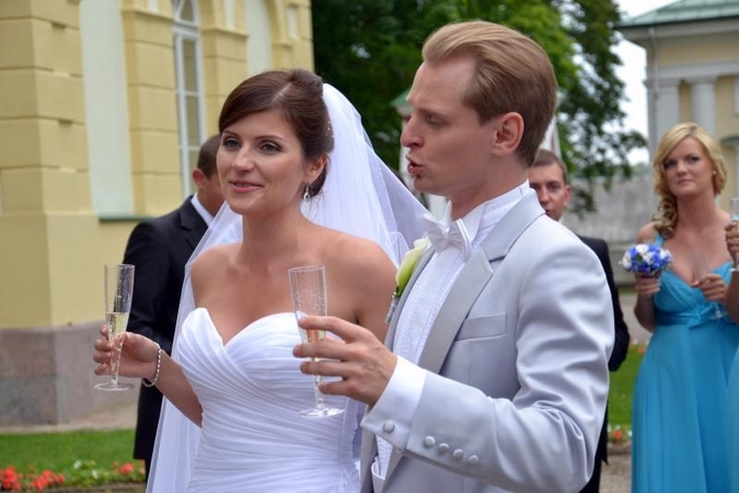 Naujoji „Romuvos“ gelbėtoja – solisto L.Mikalausko sutuoktinė