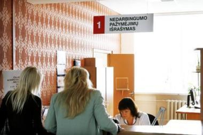 Pacientai: užstrigus "Sodros" sistemai, gyventojai priversti prisiminti maršrutą darbas–poliklinika–"Sodra".