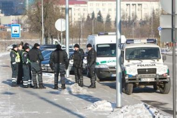 Politinė reklama su svogūnų kvapu