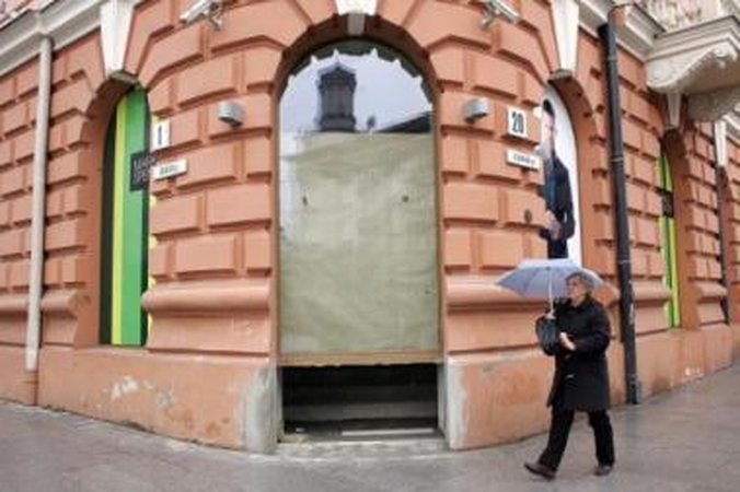 Naujos "Marks & Spencer" parduotuvės durys sukiršino paveldosaugininkus