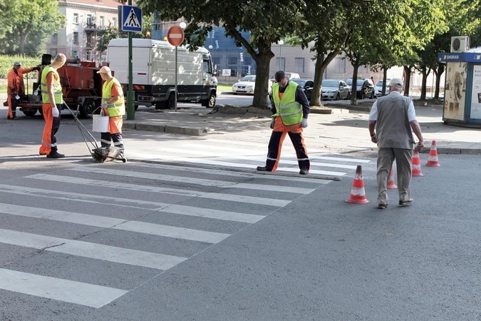 Klaipėdoje atnaujinamos pėsčiųjų perėjos