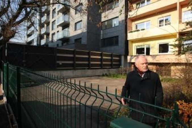 Istorija apie tvorą: užtvėrė kiemą, supyko kaimynai