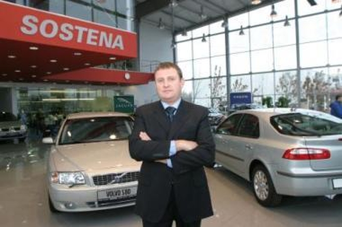 Panevėžyje – nauji "Volvo" ir "Renault" salonai