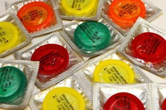 Pastebėjimas: pabrangę prezervatyvai lietuviams tapo nebeįperkami, dėl to jų pardavimai vis mažėja.