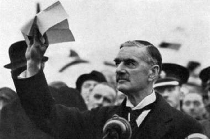 Smūgis: M.Lee sugebėjo nugvelbti N.Chamberlaino generolų planus ir po triuškinamo pralaimėjimo jis buvo priverstas atsistatydinti.
