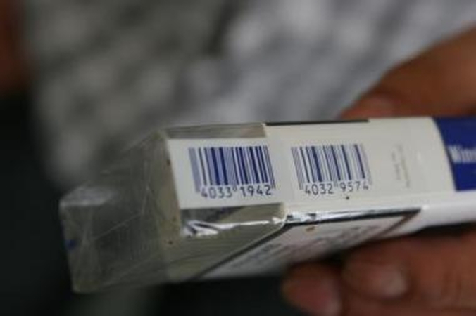 Gudrybė: cigaretes pabranginti sumanę tabako gamintojai pakelius papuošė antru, didesnę kainą nustatančiu brūkšniniu kodu.