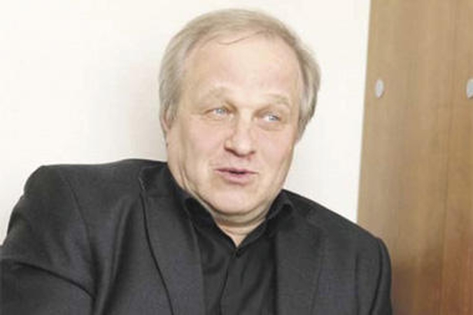 Iš aukštų postų – ant žemės