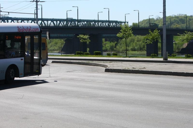 Nepažymėta salelė prospekte – tarsi spąstai