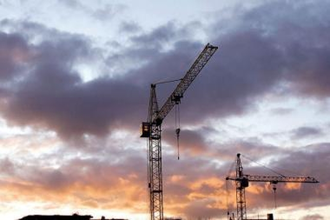 Statybų gigantai vaiko bankroto šmėklą