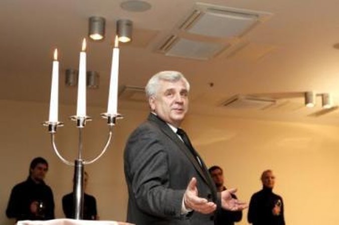 Klaipėdos merą persekioja sena sutartis