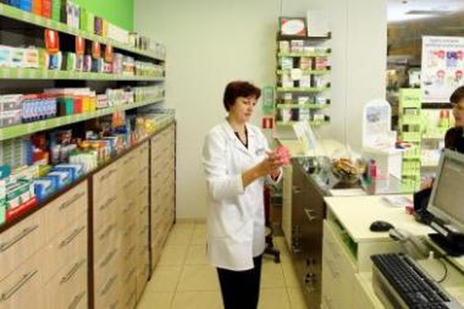 Nėra: informaciniai monitoriai vaistinėse turėjo būti įrengti iki balandžio 1 d., bet Kaune nepavyko rasti vaistinių, įvykdžiusių šį nurodymą.