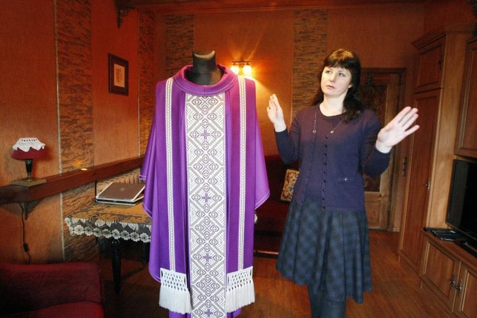 Siūti liturginius rūbus pastūmėjo sapnas