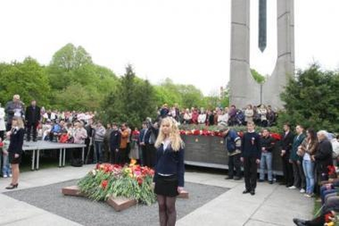 Minėjo: šimtai klaipėdiečių, tarp kurių buvo ir veteranų, ir jų vaikaičių, susirinko paminėti Antrojo pasaulinio karo pabaigos.