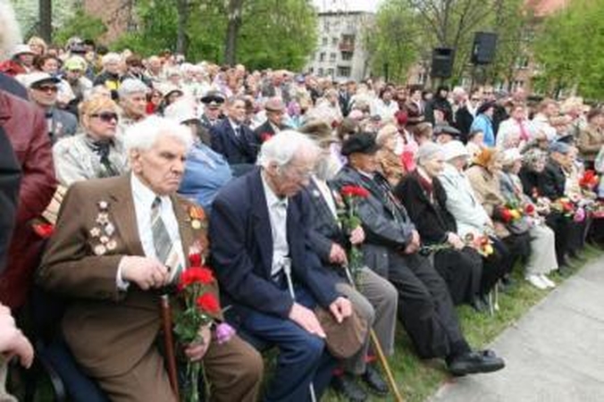 Pozicija: generalinis konsulas A.Krotkovas tikino, kad veteranai dar turės progą atšvęsti Pergalės dieną.