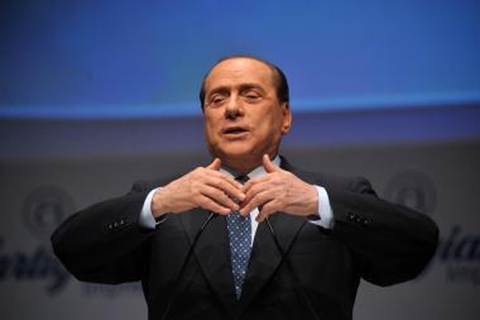 Italijos premjerui metami nauji kaltinimai