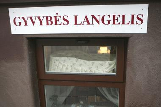 Ar motina nepersigalvos?