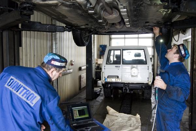 Statistika: maždaug kas penkto patikrinto automobilio netvarkinga važiuoklė, tad kiekvieno jų vairuotojas rizikuoja nesuvaldyti mašinos lemtingu momentu.