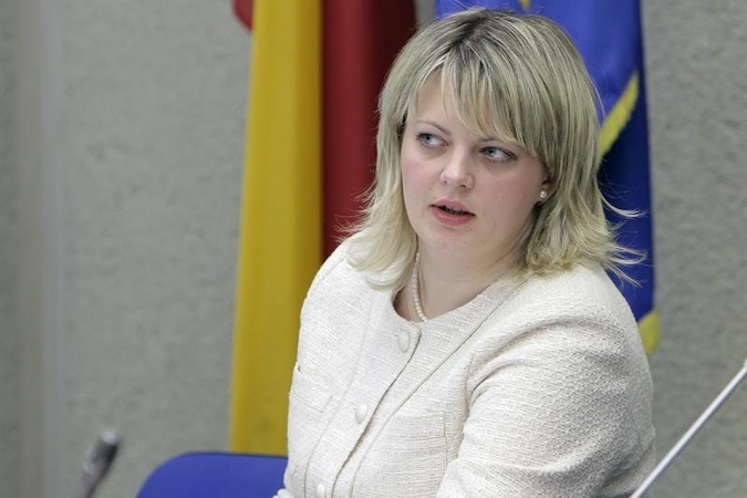 Vagis apšvarino miesto tarybos sekretorę