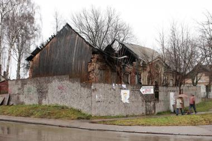 Ugnis: apleistuose pastatuose įsikūrę benamiai dažnai sukelia gaisrus.