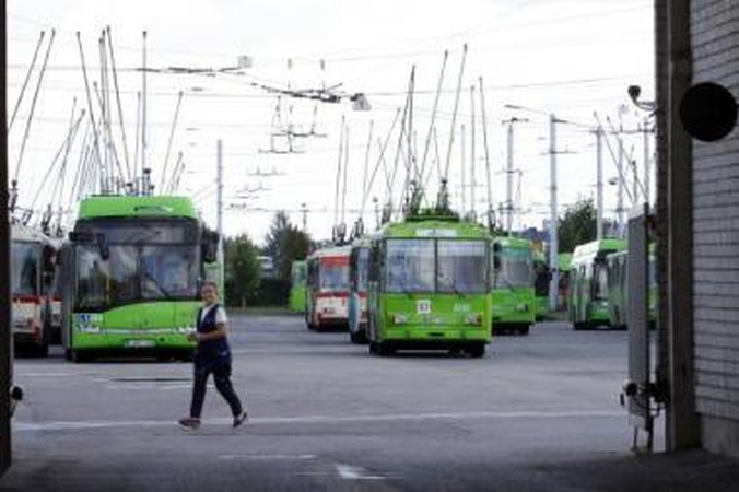 Bylinėsis: troleibusų vairuotojai neabejoja streikavę teisėtai ir sieks, kad tai pripažintų Aukščiausiasis Teismas.