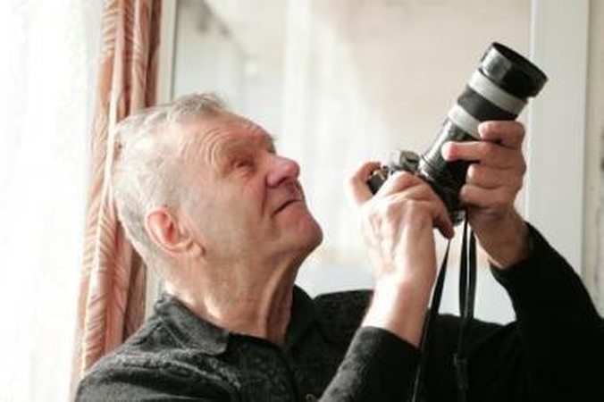Ženklas: vakar ant S.Daukanto gatvės 10 iškilmingai atidengta atminimo lenta skelbia, jog čia tris dešimtmečius gyveno A.E.Stubra.