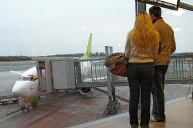 Nedarbo problemą sutvarkys emigracija