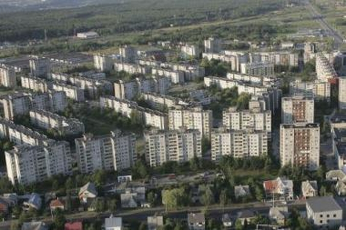 Prižiūri: daugiabučius Kaune pavesta administruoti septynioms įmonėms.