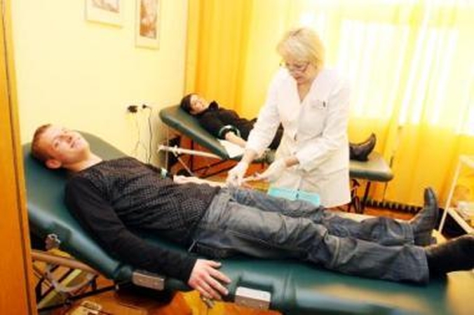 Gimnazistai negailėjo kraujo