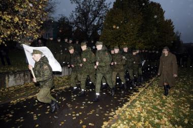 Kariūnų krikštynos – tikras išbandymas