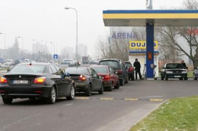 Pribloškiantys degalų viražai