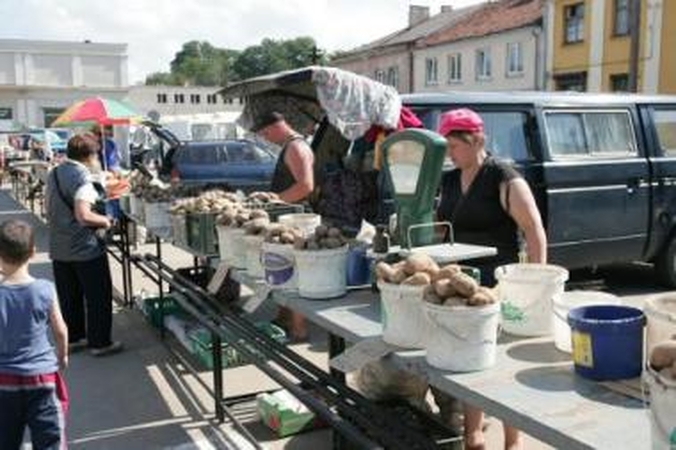 Išminčiai: kai kurių politikų sumanymu, Senasis turgus kasdien, kai prekybininkai parduos savo prekes, gali tapti automobilių stovėjimo aikštele.