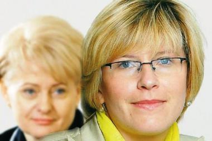 Duetas: daug kuo išrinktąją prezidentę primenanti I.Šimonytė (priekyje) vadinama D.Grybauskaitės žmogumi.