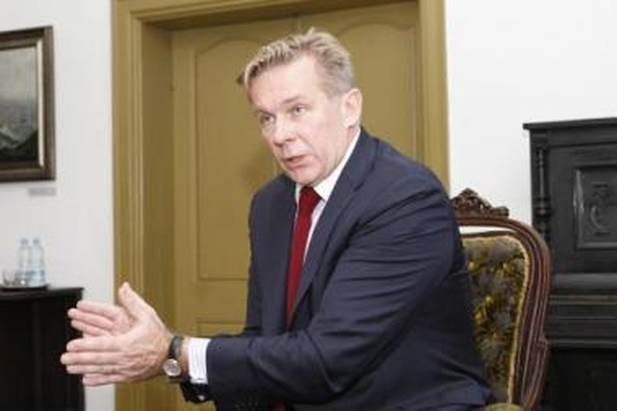 Ministras: apie valstybės interesus ir politinius principus mielai kalbantis A.Ažubalis nenorėjo atskleisti, ko jo prašė Klaipėdos verslininkai.