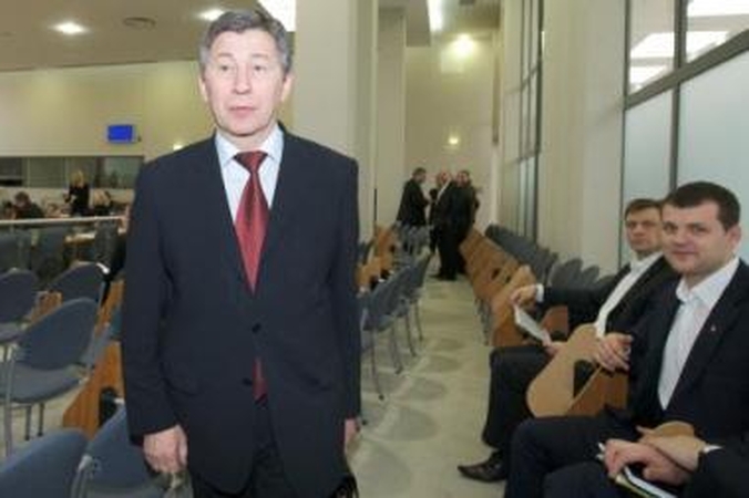 Kraustynės: pagal pirminį Saulėlydžio komisijos parengtą reorganizacijos planą iš dangoraižio būtų iškeldinta 300–400 darbuotojų.