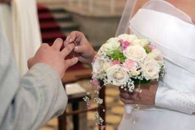 Mokslininkai: santuoka "žudo" seksą, o neištikimybė gelbsti santuoką
