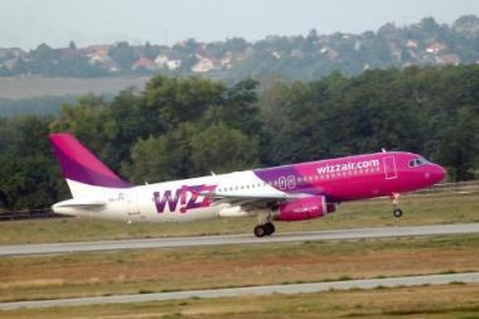 Skrydis: pigių skrydžių bendrovė "Wizz Air" ketina išjudinti Lietuvos aviacijos rinką.