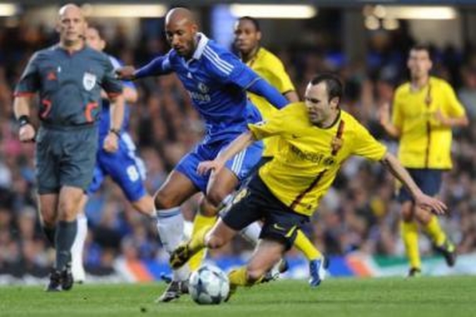 Pretenzijos: "Chelsea" žaidėjai buvo nepatenkinti rungtynių teisėjo darbu.