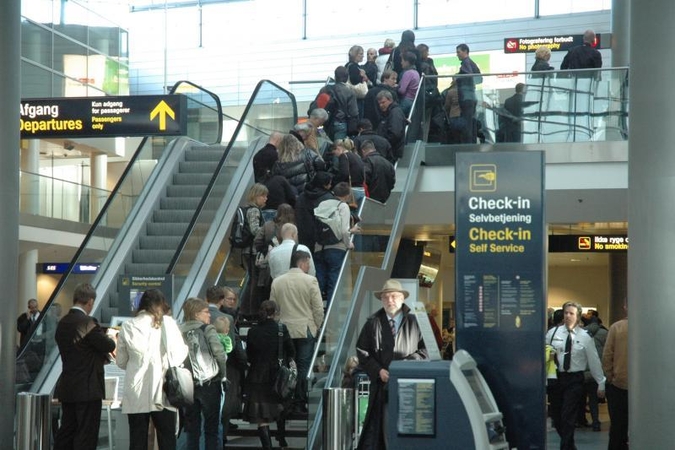 Bedarbių          gretas Klaipėdoje retina emigracija
