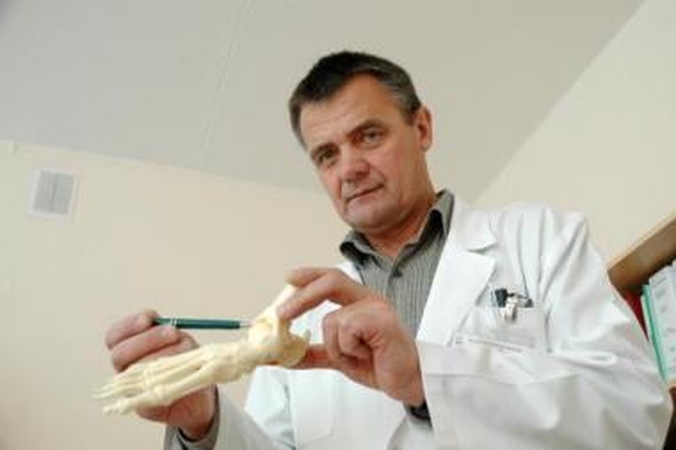 Traumuotas sąnarys suskausta ir po dešimtmečio