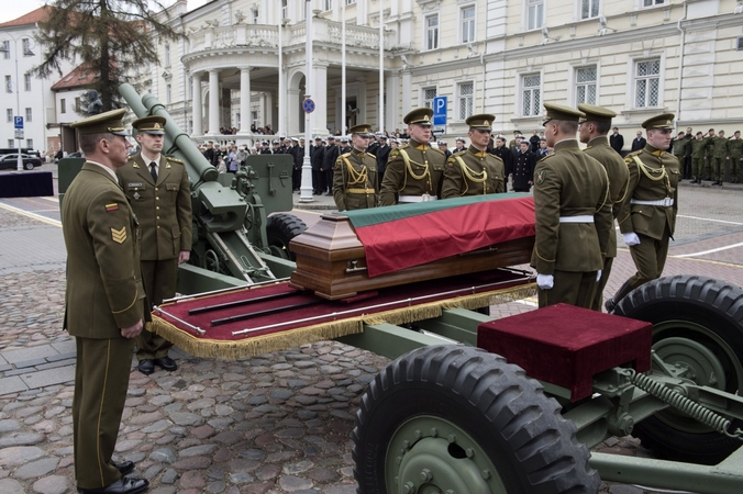 Atsisveikino su pirmuoju Lietuvos karinių jūrų pajėgų vadu