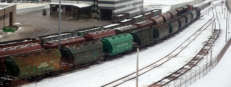 Uoste: pagrinde mineralvežius priimantis „Birių krovinių terminalo“ kelynas toliau bus plėtojamas.